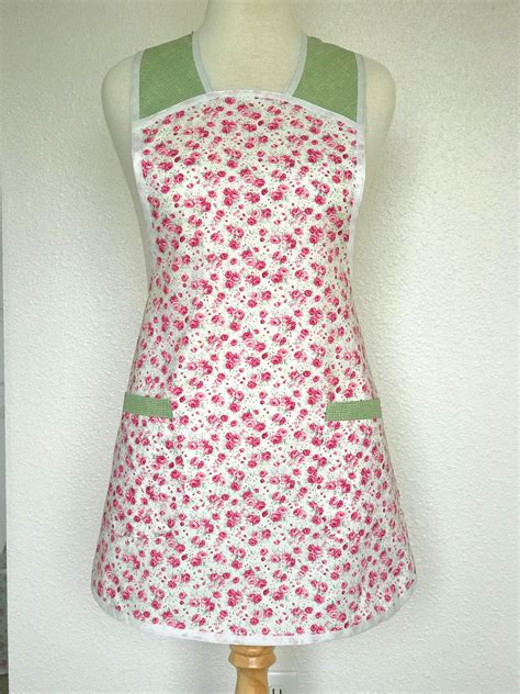 vintage aprons for women|old fashioned grandma aprons.